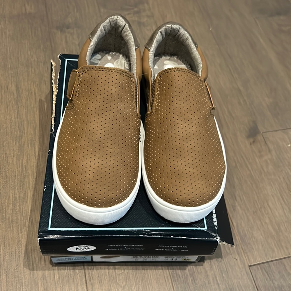 Boys Dr Scholls loafers new in box size 11m